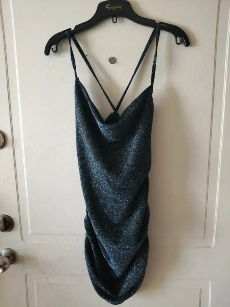 Vestido corto brillante azul