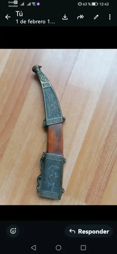 Cuchillo decorativo con funda - miniatura 2