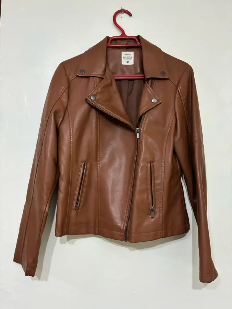 Chaqueta de cuero café - 1