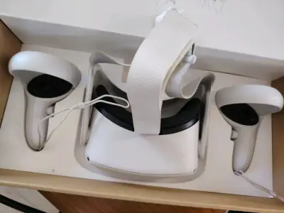 Meta Quest 2 Gafas de realidad virtual blancas - miniatura 1