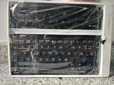 Logitech teclado ultrafino para iPad - miniatura 3