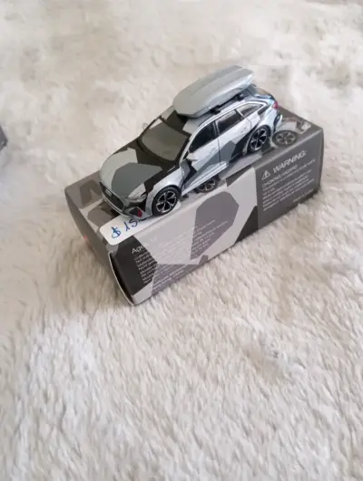 Modelos a escala Tarmac y Mini GT - miniatura 3