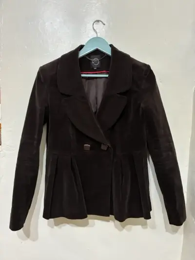 Chaqueta negra de terciopelo - miniatura 1