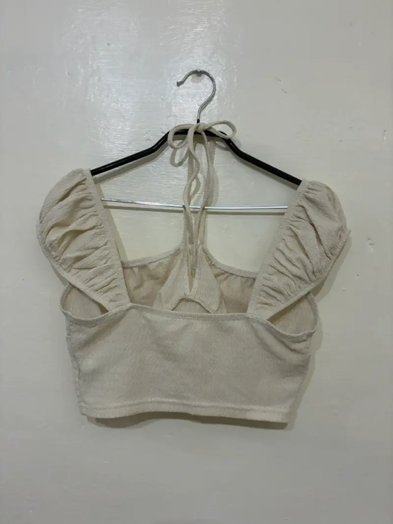 Top beige con mangas abullonadas - 2
