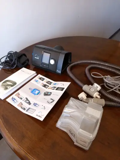 Máquina tratamiento de apnea ResMed - miniatura 2