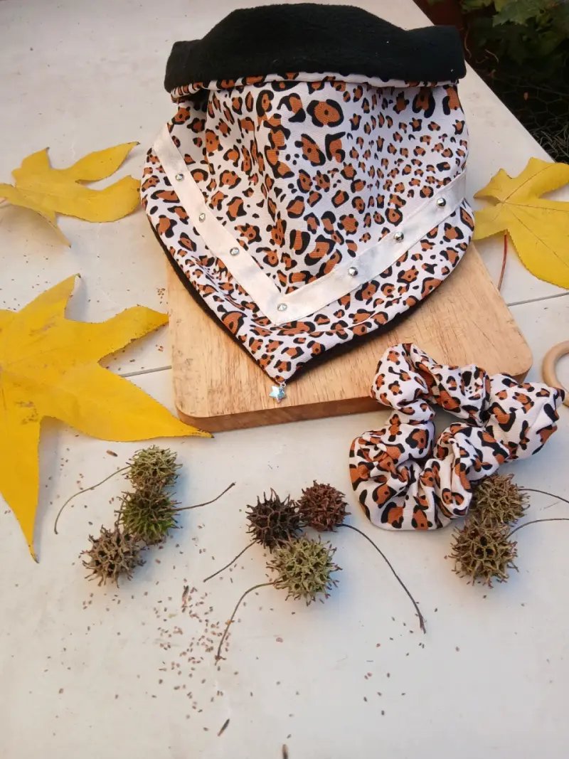 Set de bufanda y coletero animal print - 1