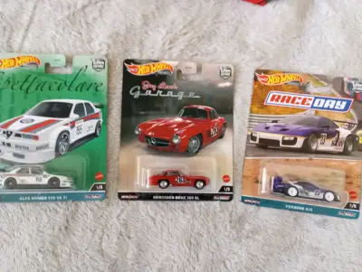 Set de autos Hot Wheels coleccionables - miniatura 1