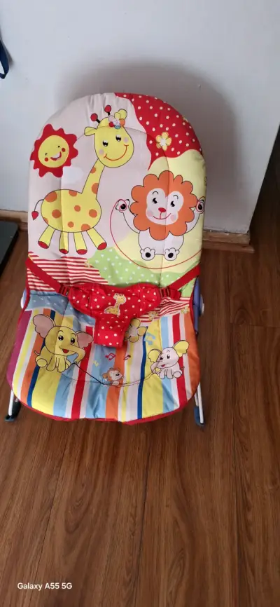 Silla para bebé con dibujos - miniatura 1