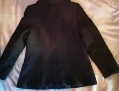 Chaquetón negro elegante - miniatura 2
