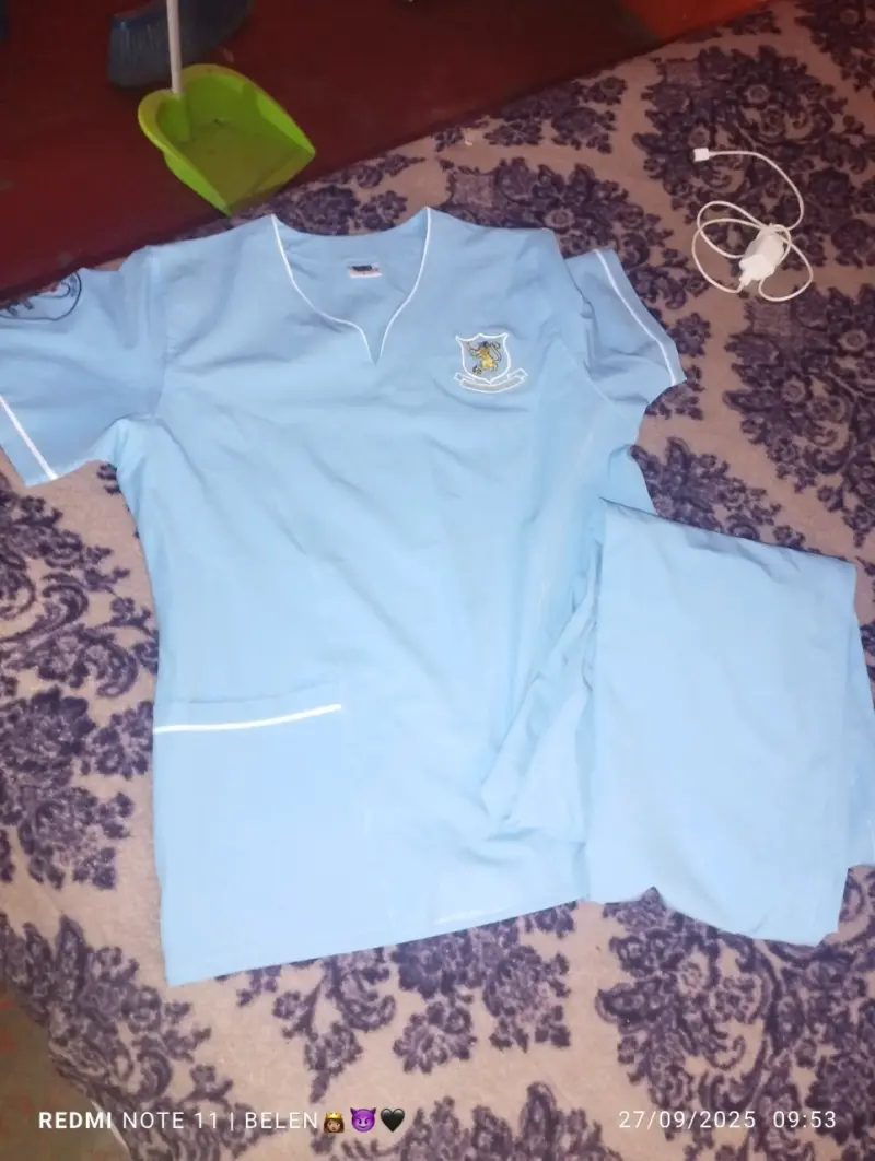 Conjunto de médico celeste tec en enfermería