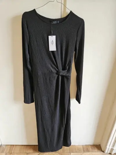 Vestido negro elegante para mujer talla M - miniatura 1