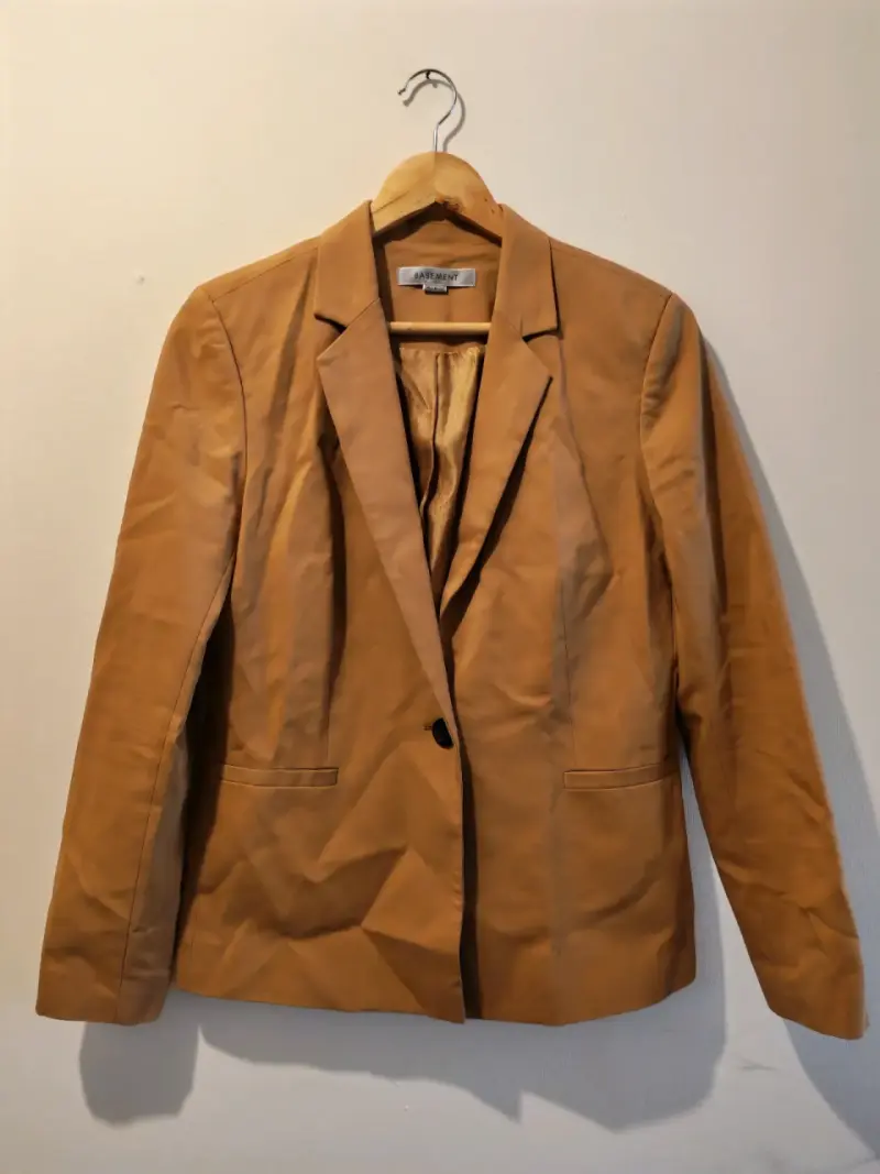 Blazer camel de mujer