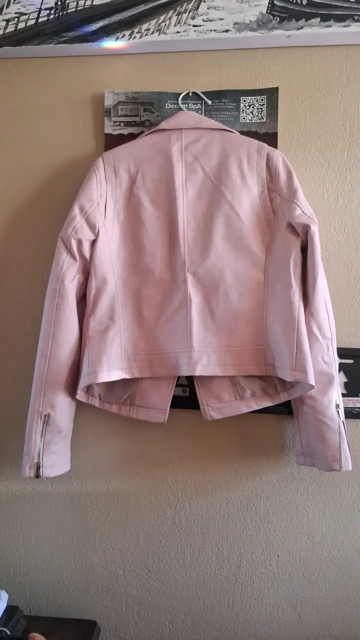 Chaqueta rosada de cuero sintético - 2