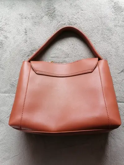 Cartera de mano marrón - miniatura 2