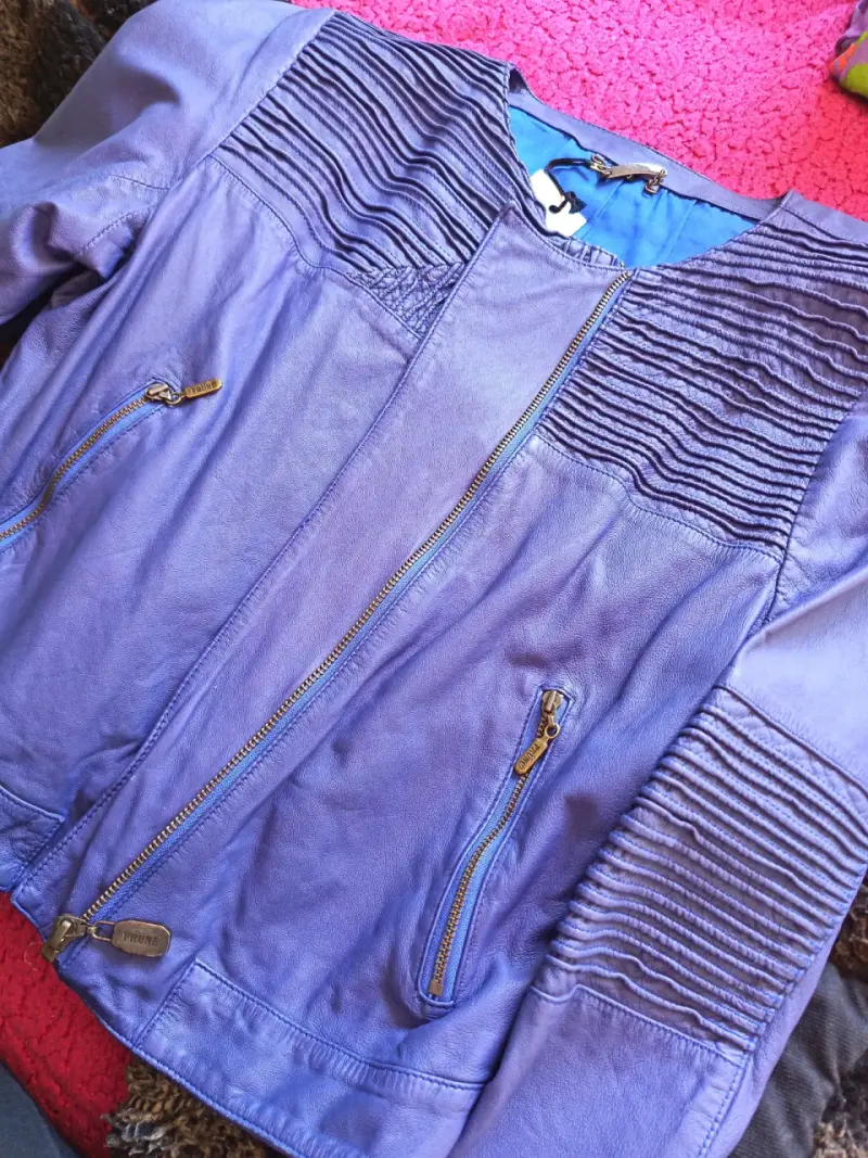 Chaqueta azul de cuero - 4