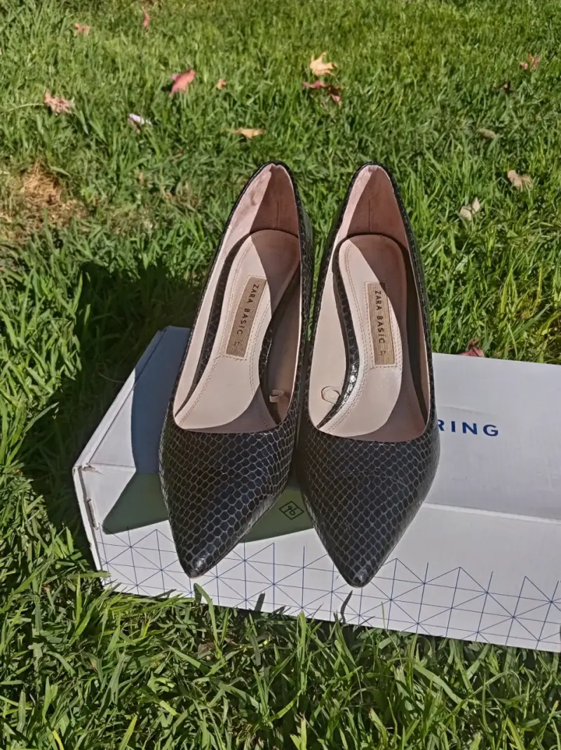 Zapatos tacón negro con textura - 3