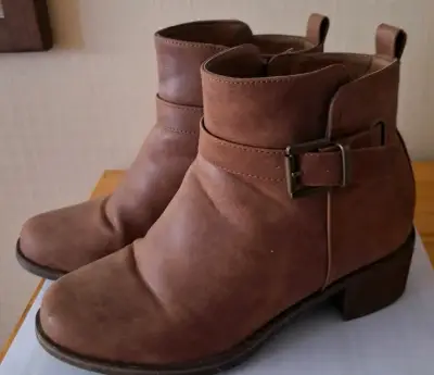 Botines de cuero con hebilla - miniatura 1