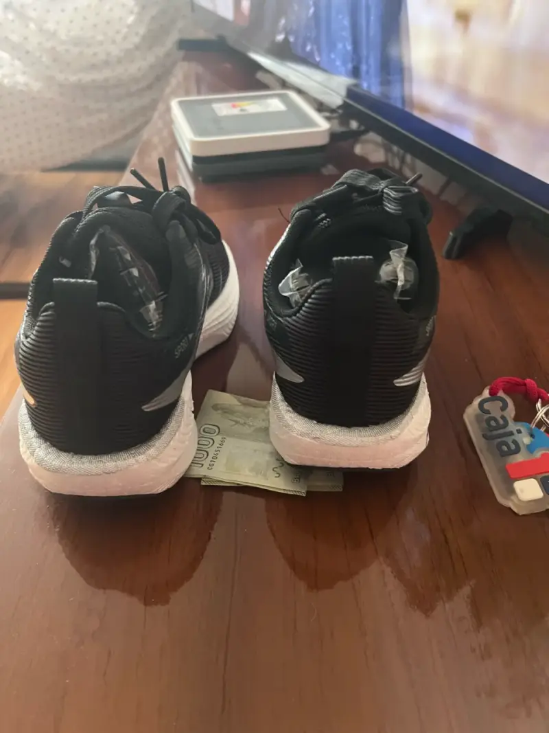 Zapatillas deportivas negras - 1
