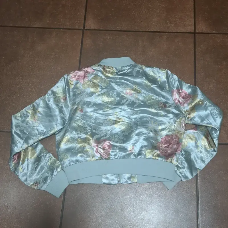 Chaqueta bomber estampada mujer - 3