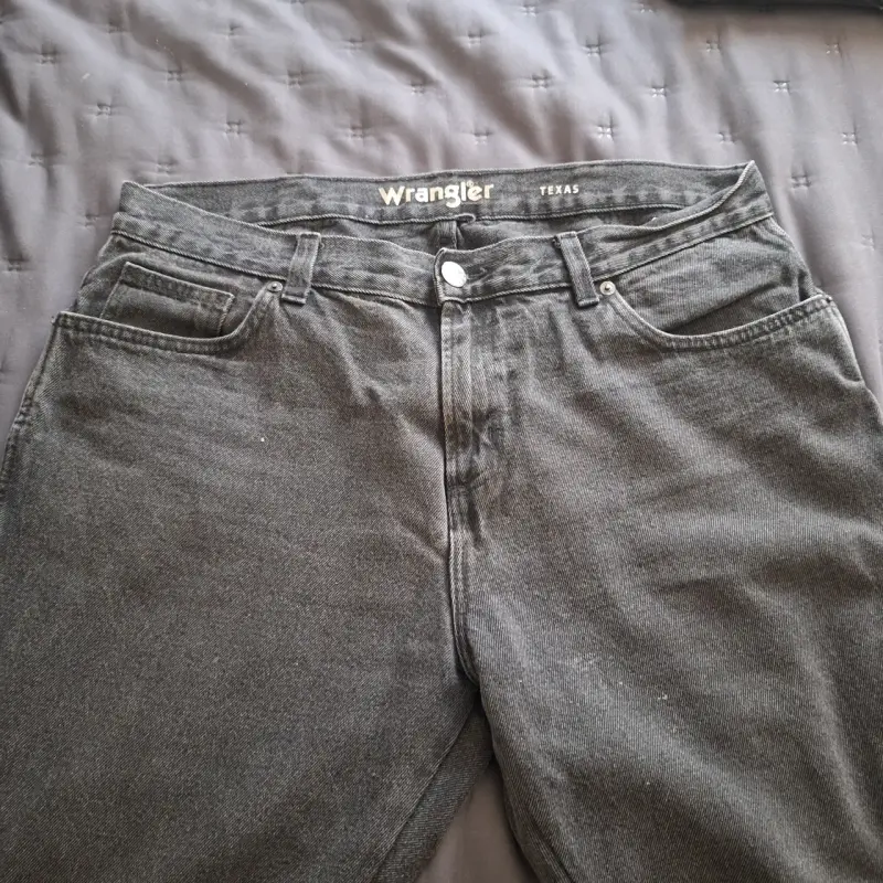 Jeans Wrangler gris
