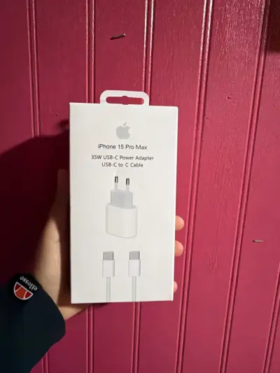 Cargador iPhone 15 al 17 pro Max  35W - miniatura 1