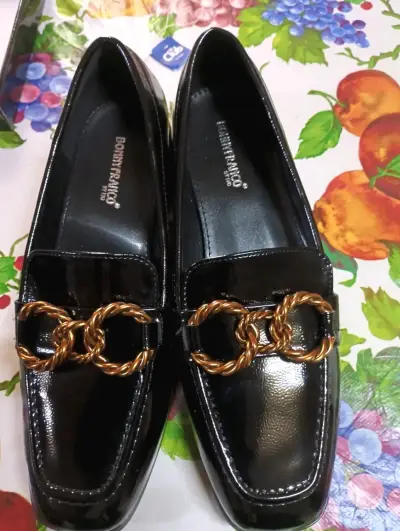 Zapatos de charol mujer - miniatura 1