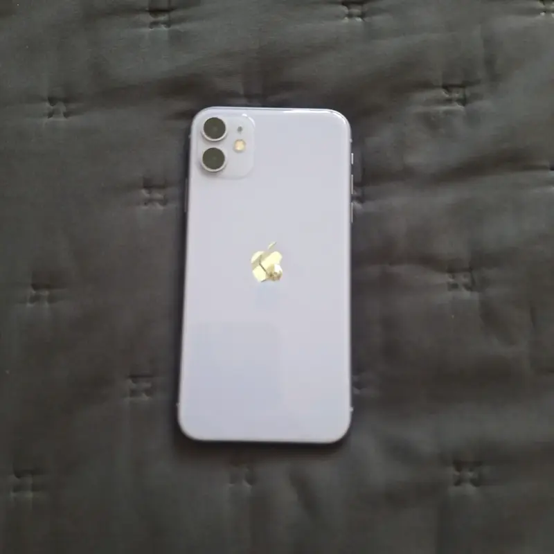 iPhone 11 usado