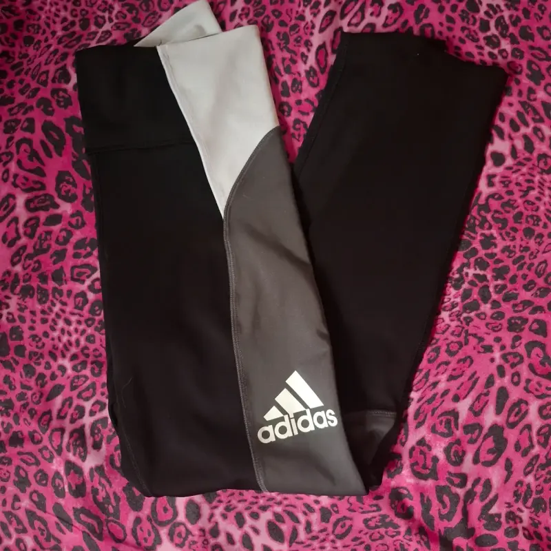Calzas Adidas negras para deporte