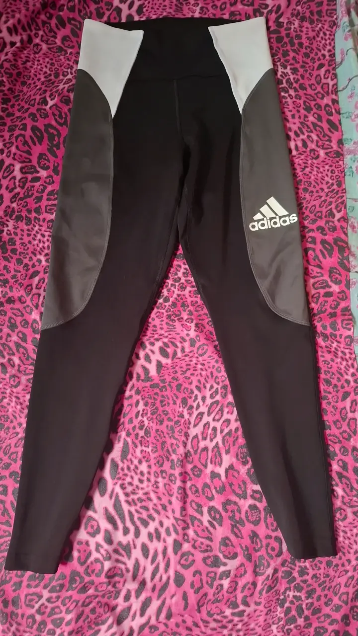 Calzas Adidas negras para deporte - 2