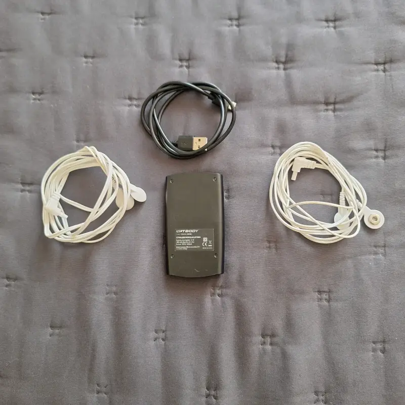 Electroestimulador con accesorios - 2