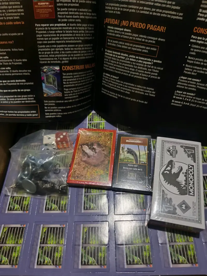 Monopoly Jurassic Park - 2