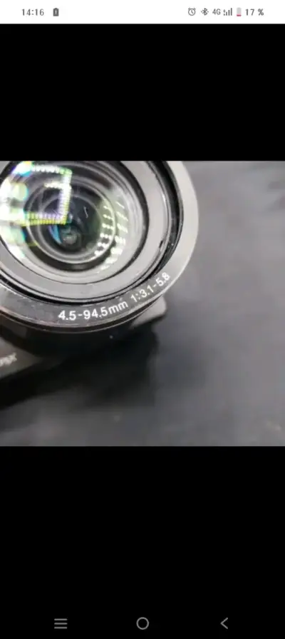 camara digital marca Nikon - miniatura 2