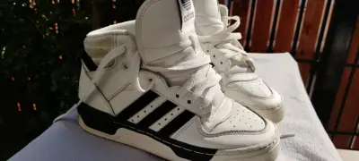 Zapatillas blancas deportivas Adidas - miniatura 1