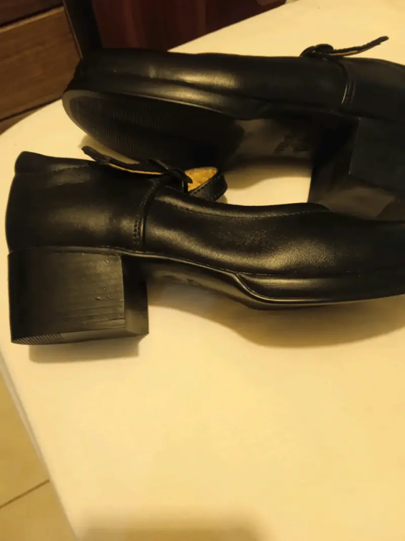 Zapatos negros de tacón - 1