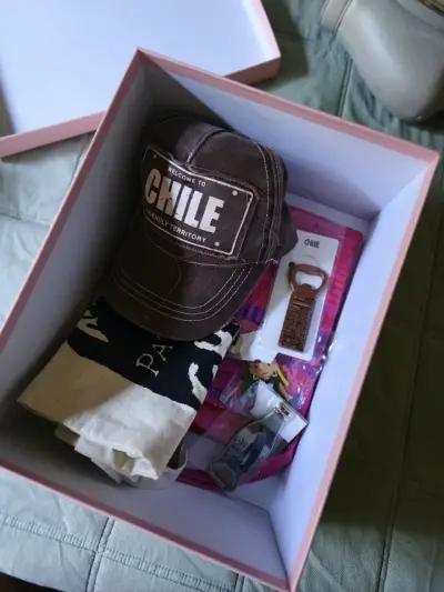 Caja de regalos temática de Chile - miniatura 1