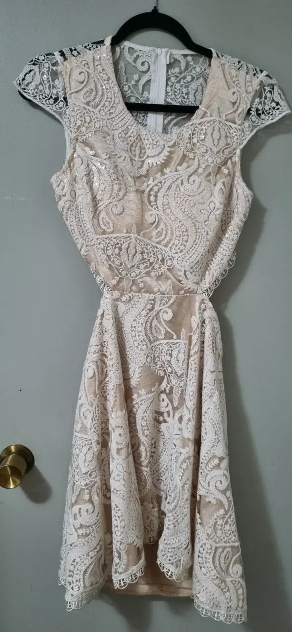 Vestido encaje blanco elegante