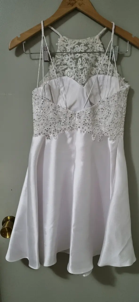 Vestido de novia blanco con encaje - 2