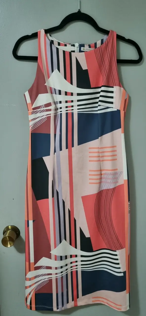 Vestido geométrico colorido
