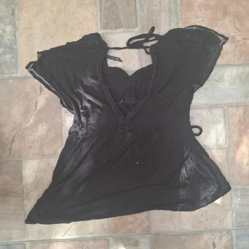 Blusa corta negro elegante y2k - 2