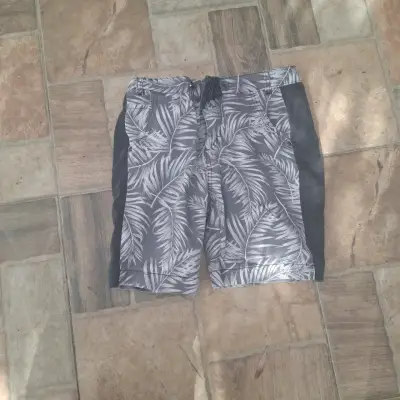 Bermudas estampadas grises infantiles - miniatura 1