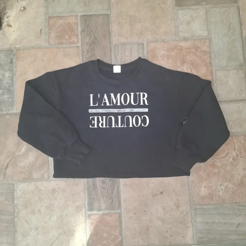 Polerón negro crop L'Amour Couture para niña