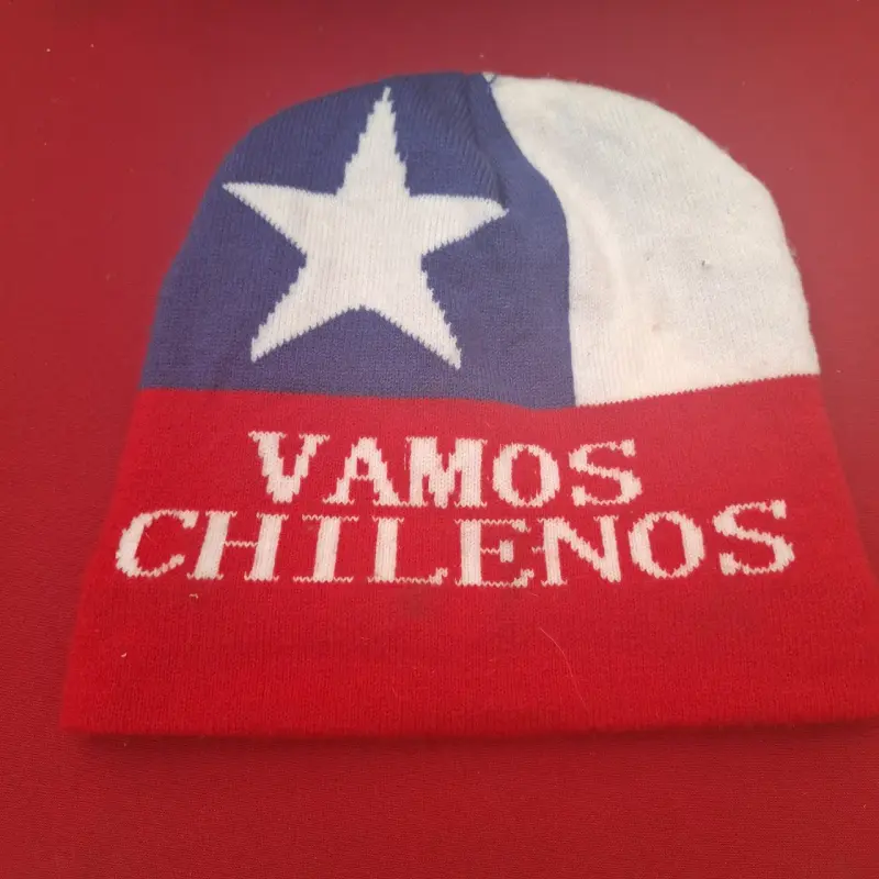 Gorro bandera Chile 'Vamos Chilenos' para infante