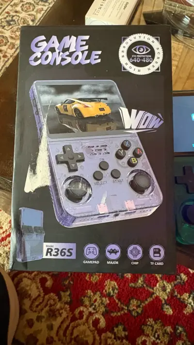 Consola de videojuegos portatil R36S - miniatura 1