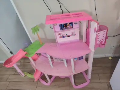 Casa de muñecas grande rosa - miniatura 3