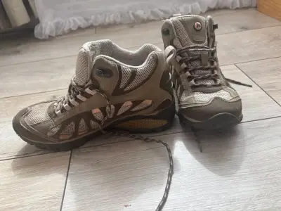 Botas de senderismo grises - miniatura 3