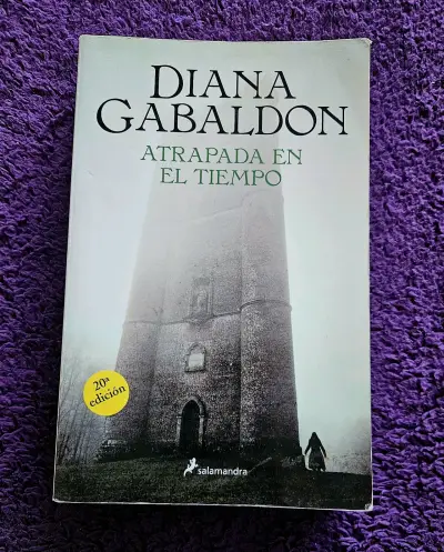 Libro 'Atrapada en el Tiempo' - Diana Gabaldon - miniatura 1