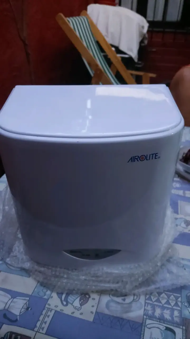 Secador de manos  aire AiroLite - 2