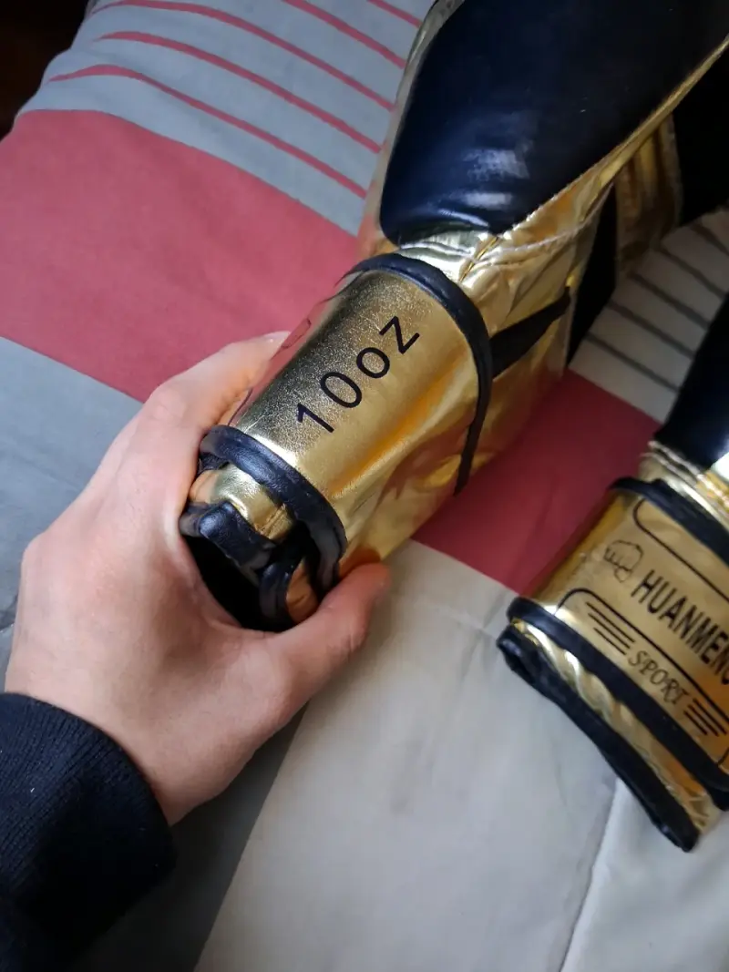 Guantes de boxeo dorados HM - 2