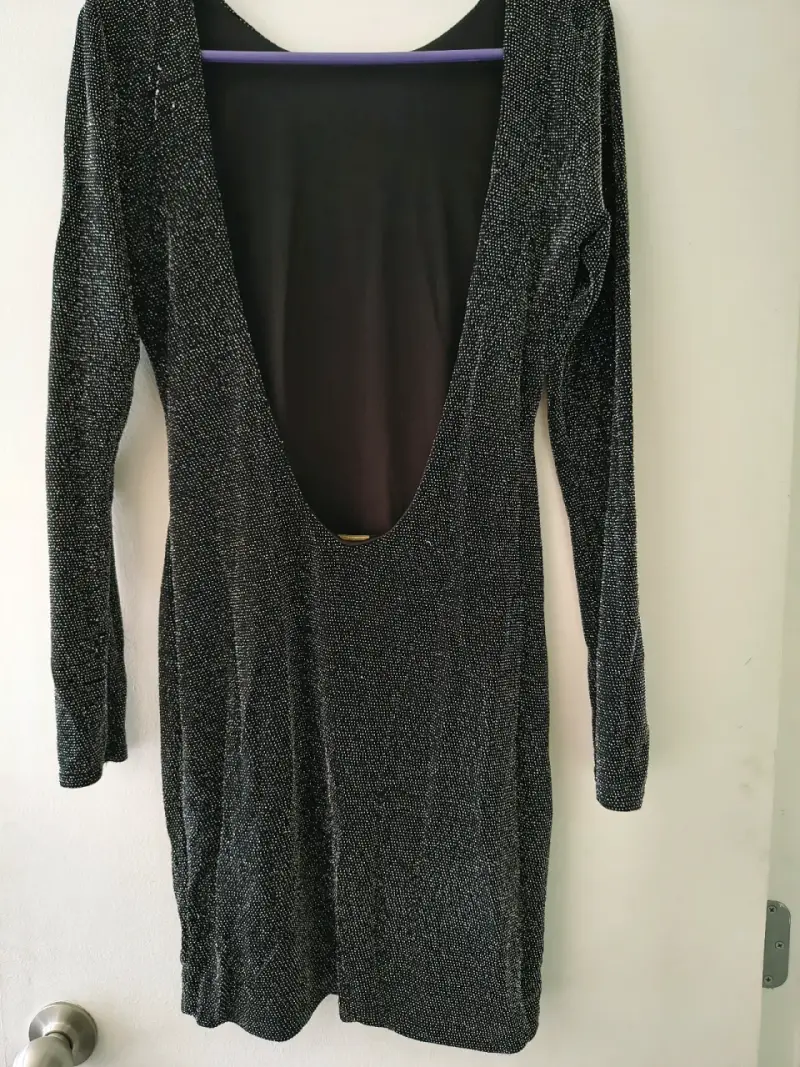 Vestido negro brillante talla m - 2