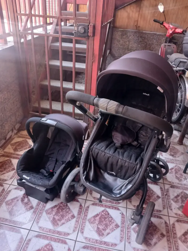 Coche de bebé con silla - 1
